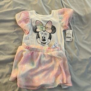 2T Minnie Mouse shirt and skirt combo. NWT